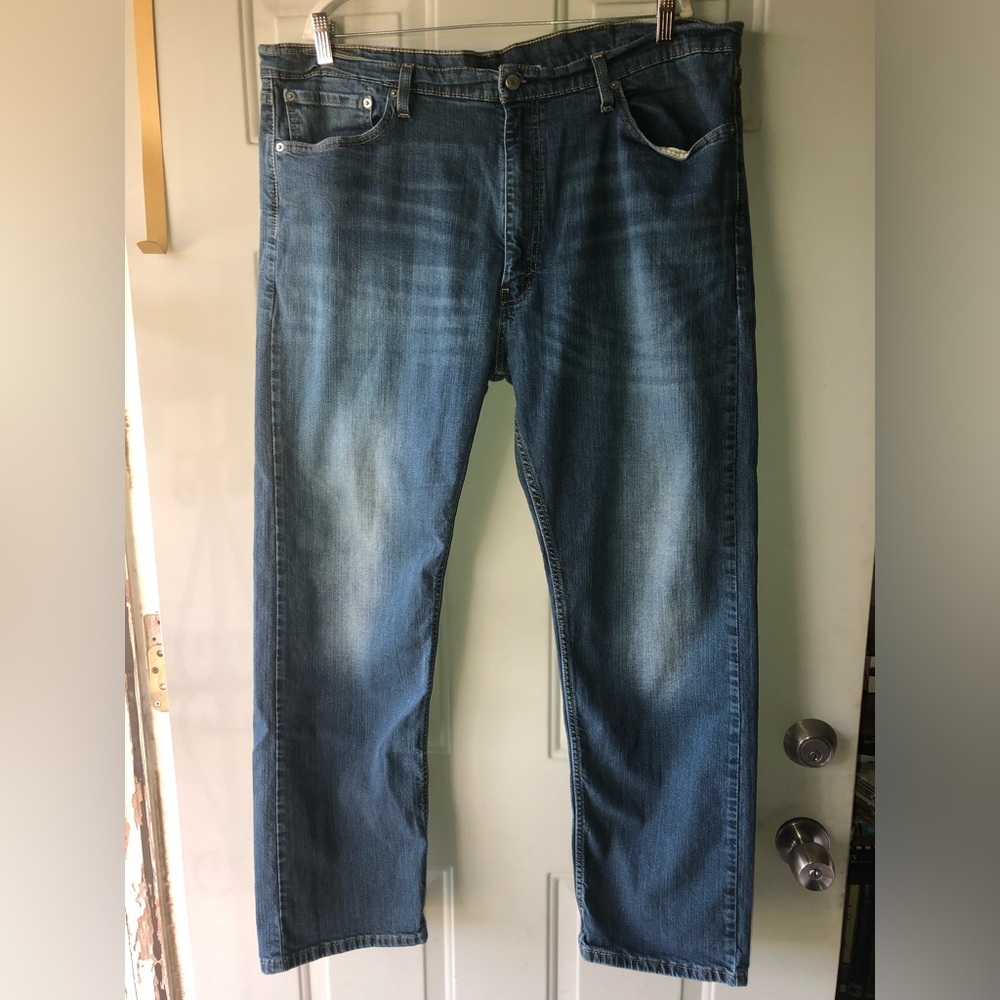 Levi’s 505 zipper fly jeans size 42